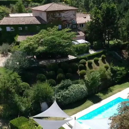 Alojamento de Acomodação e Pequeno-almoço Le Jardin De Celina