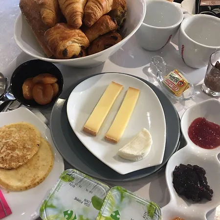 Alojamento de Acomodação e Pequeno-almoço Le Jardin De Celina