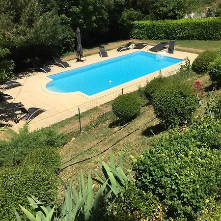 לינה וארוחת בוקר Le Jardin De Celina