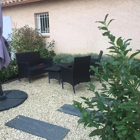 فندق مبيت وإفطار Le Jardin De Celina 3*