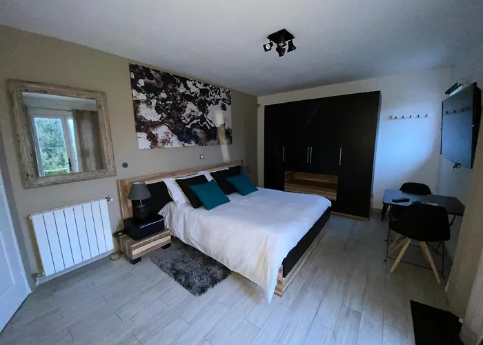 Bed & Breakfast Le Jardin De Celina Valensole