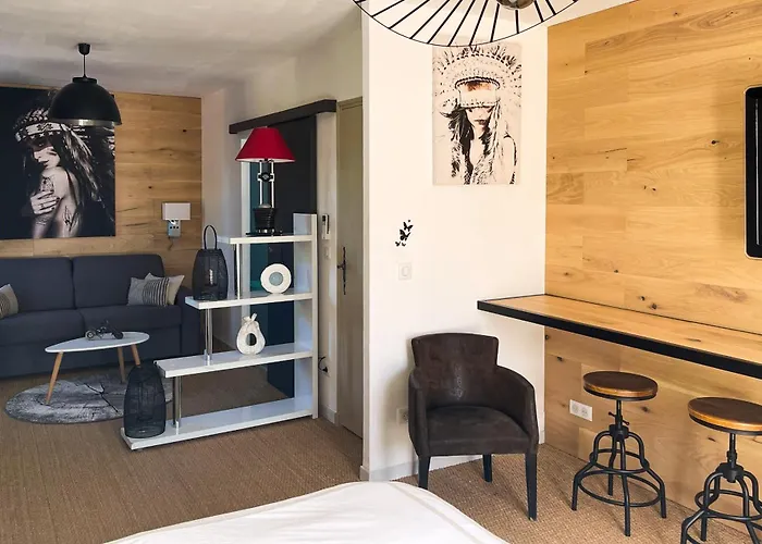 Le Jardin De Celina Bed & Breakfast