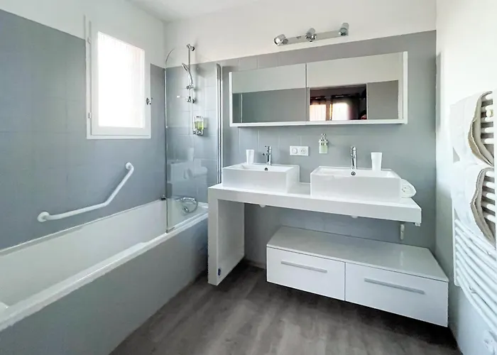 Le Jardin De Celina Bed & Breakfast Valensole