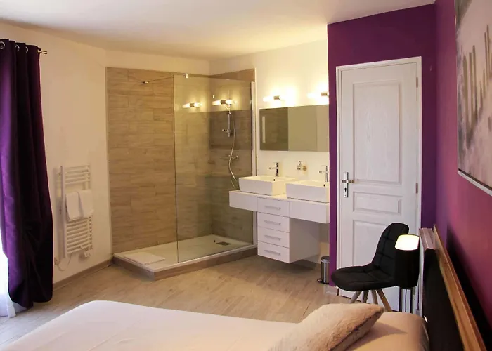 Le Jardin De Celina Bed & Breakfast