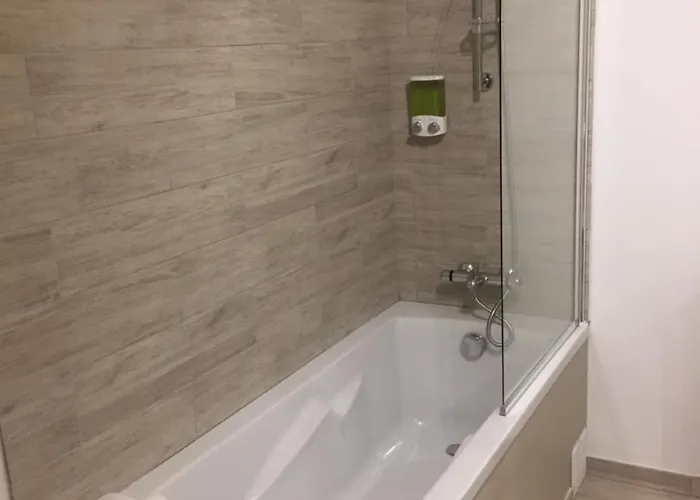 Bed & Breakfast Le Jardin De Celina 4*